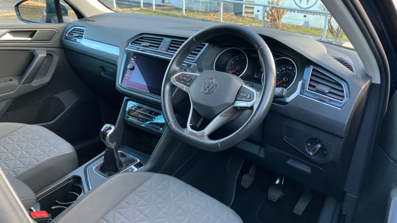 Volkswagen Tiguan 1.5 TSI 150 Life 5dr Petrol Estate